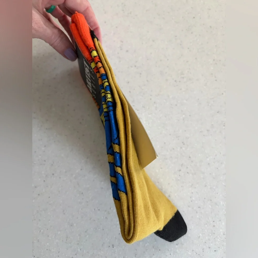 NWT The Scream' Decorative Artist Socks Blue/Gold Men’s Shoe Sz 7-12 E. Munch
